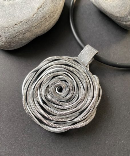 Rosenanhänger Rosenanhänger