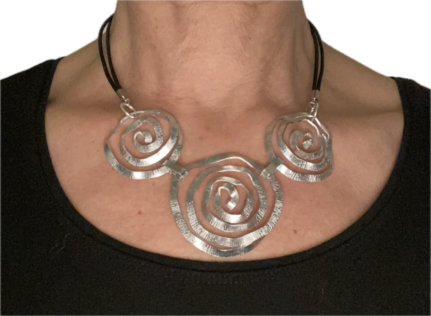 Labyrinth Kette mit Lederband Kette Labyrinthe mit Lederband