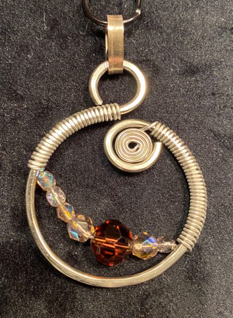 Kettenanhänger mit Glasschliffperlen Kettenanhänger Perlenfänger